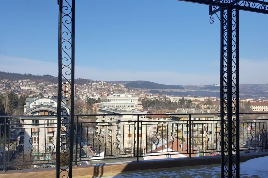 וליקו טורנובו Unique Studio- Great Balcony And View! Parking Possibility! מראה חיצוני תמונה