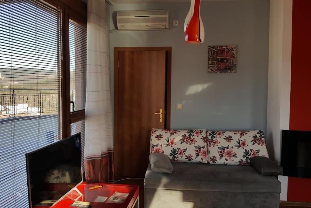 וליקו טורנובו Unique Studio- Great Balcony And View! Parking Possibility! מראה חיצוני תמונה