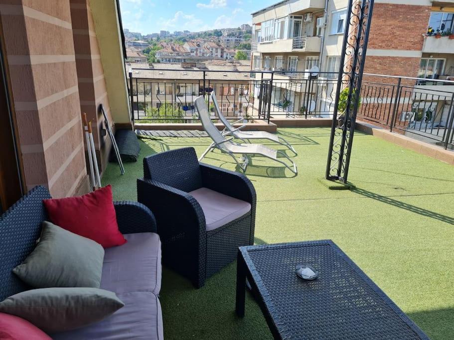 וליקו טורנובו Unique Studio- Great Balcony And View! Parking Possibility! מראה חיצוני תמונה