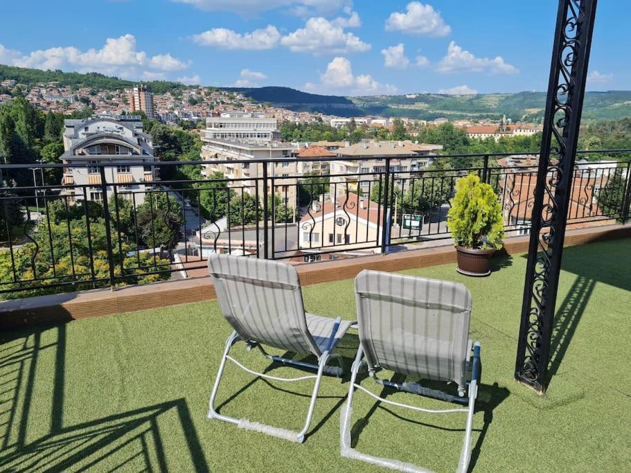 וליקו טורנובו Unique Studio- Great Balcony And View! Parking Possibility! מראה חיצוני תמונה