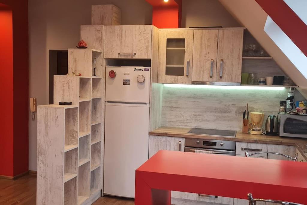וליקו טורנובו Unique Studio- Great Balcony And View! Parking Possibility! מראה חיצוני תמונה